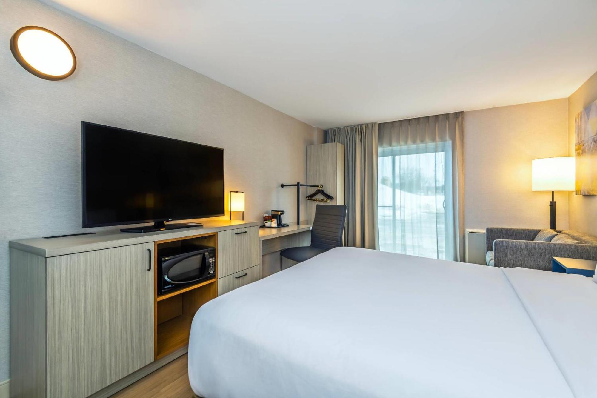 Comfort Inn Gatineau Exterior photo